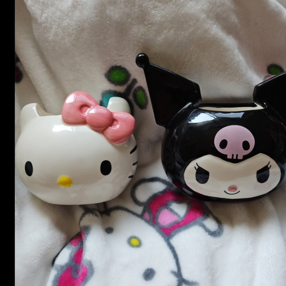 Hello kitty and kuromi candles by blue sky